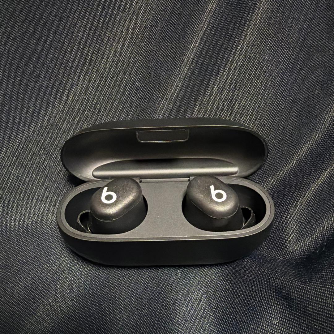 Beats Solo Buds (マッドブラック) 【翌日発送】