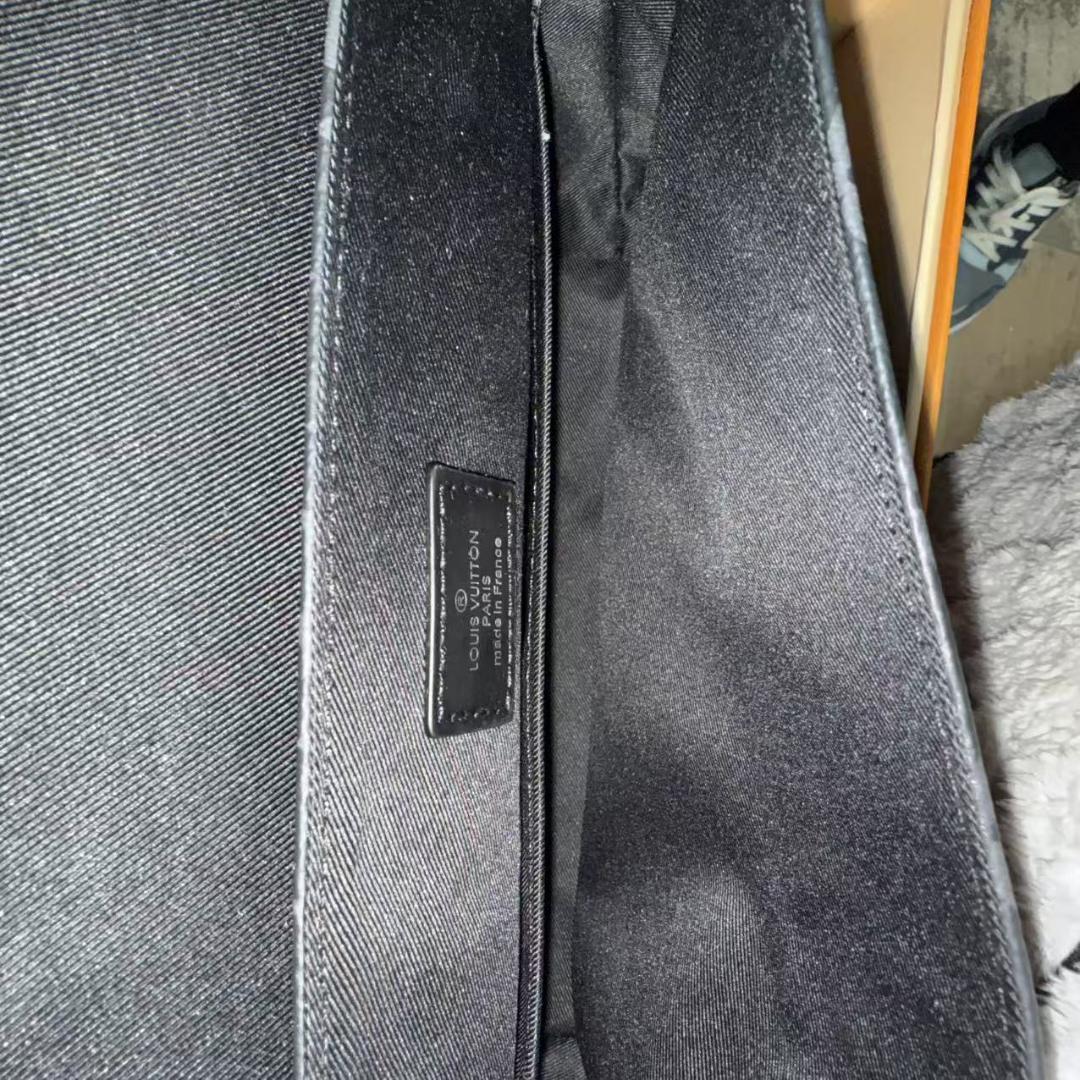 Louis Vuitton エクリプス ショルダーバッグ**-