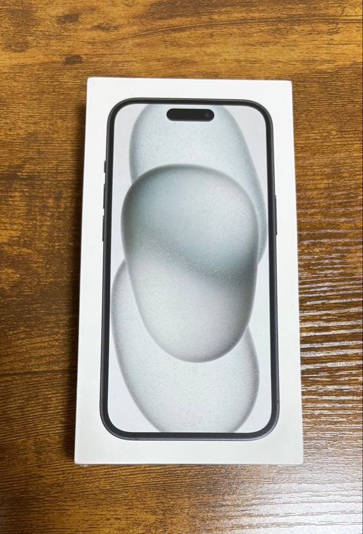 Apple iPhone 15 ブラック128GB SIMフリーバッテリー100