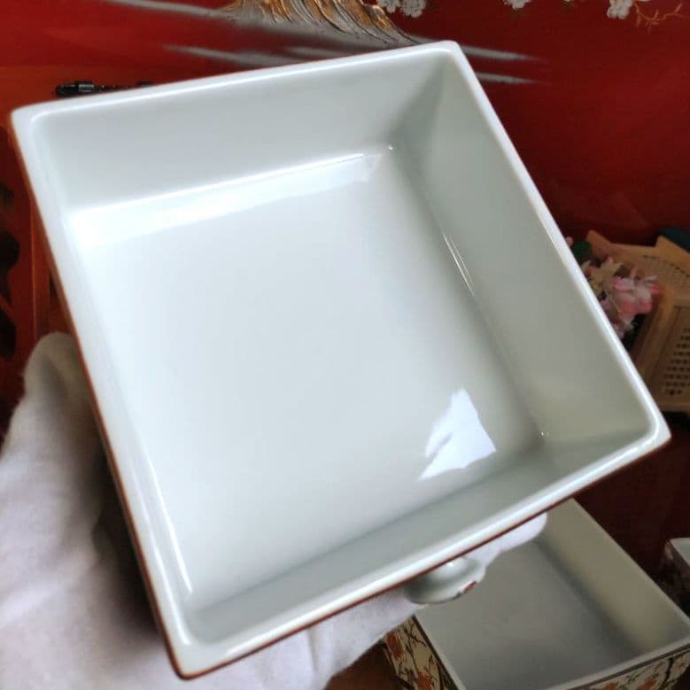 新品　有田焼　古伊万里　手提げ三段重箱　野点遊山箱　色変り中鉢　陶器小物入　箱入