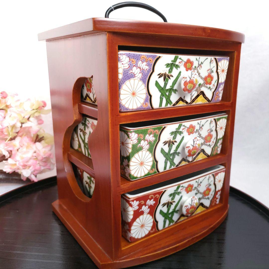 新品　有田焼　古伊万里　手提げ三段重箱　野点遊山箱　色変り中鉢　陶器小物入　箱入