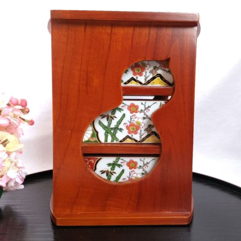 新品　有田焼　古伊万里　手提げ三段重箱　野点遊山箱　色変り中鉢　陶器小物入　箱入