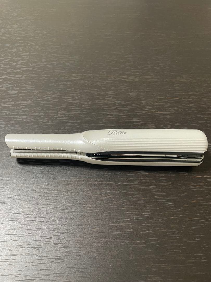 ReFa ストレートヘアアイロン ホワイト USBケーブル付き（即購入可）
