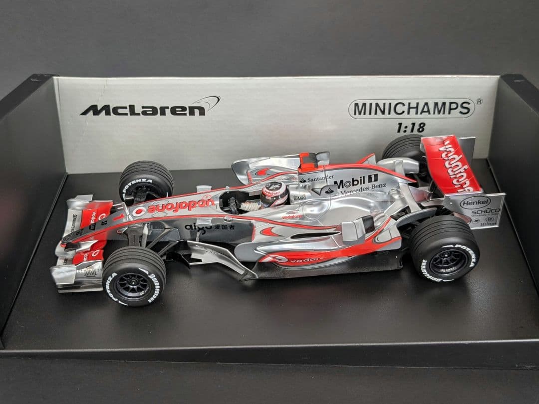 ミニチャンプス 1/18 ボーダフォン マクラーレン MP4-22 F.アロンソ