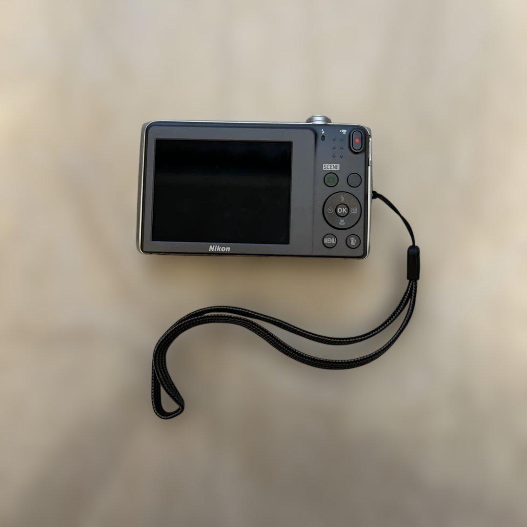 Nikon COOLPIX コンパクトデジタルカメラ