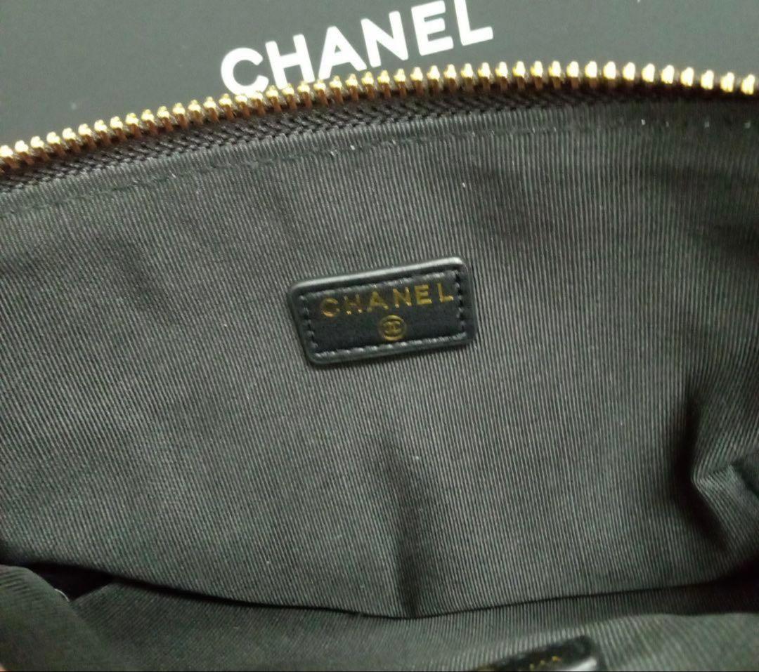 u*o様 CHANEL ベルベット クラッチ