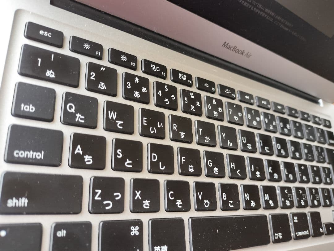 週末価格　MacBook Air 2015　13インチ
