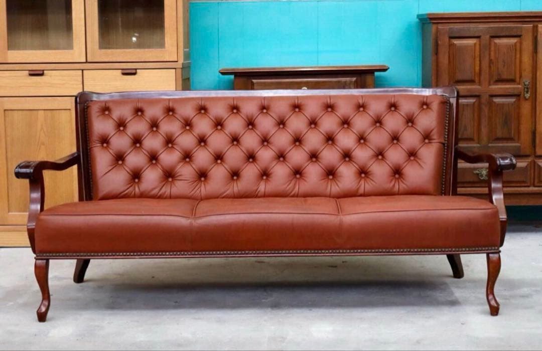 3／25迄　奈良技工　ねこ足・ボタンバック3人掛けソファ