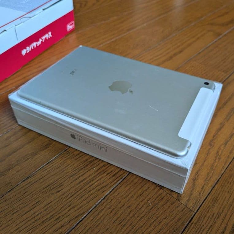 Apple iPad mini 4 WiFi CELL 64GB シルバー 本体