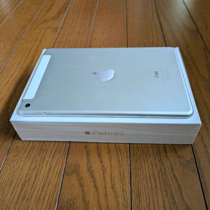 Apple iPad mini 4 WiFi CELL 64GB シルバー 本体