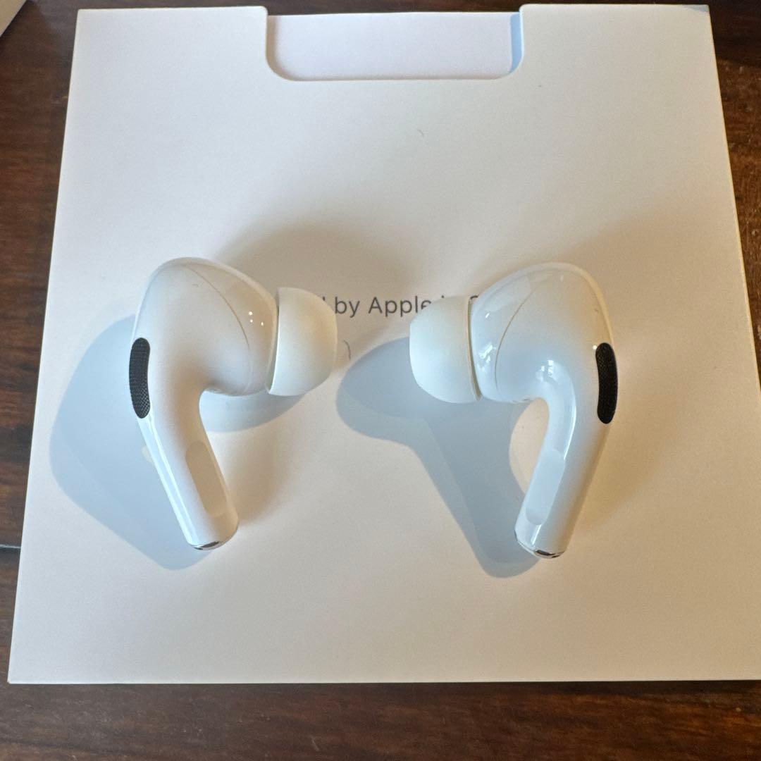 Apple AirPods pro 本体　箱付き