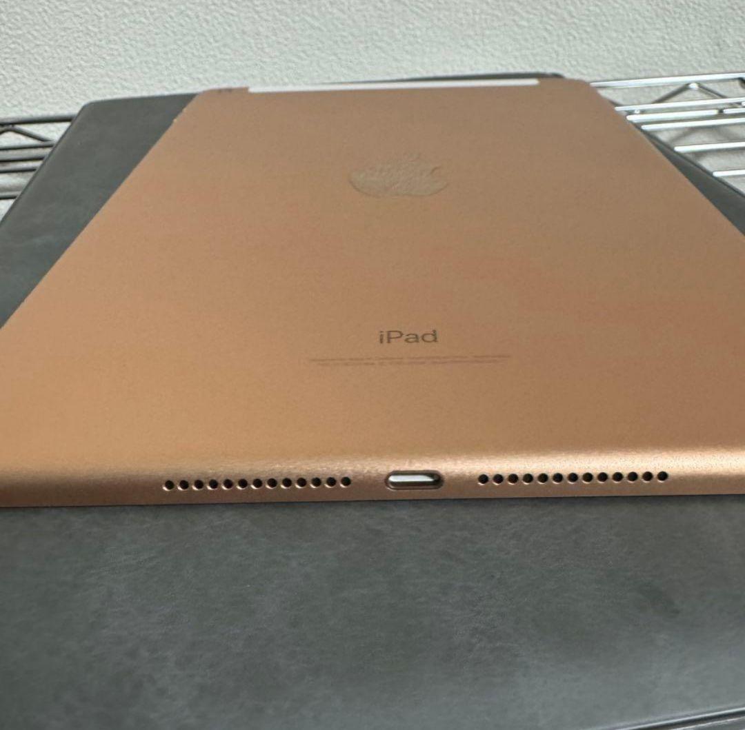 iPad本体 iPad (6th generation) Wi-Fi + Cellular