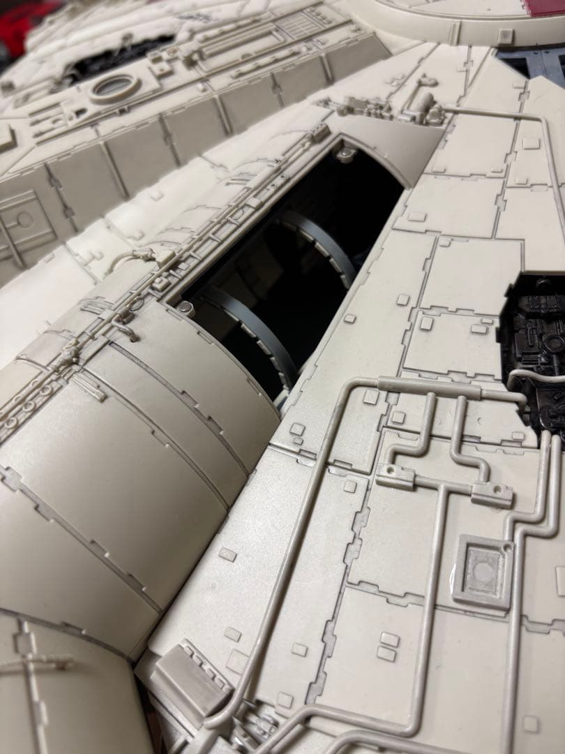 deagostiniスター・ウォーズ ミレニアム・ファルコン ，組み立て完成品