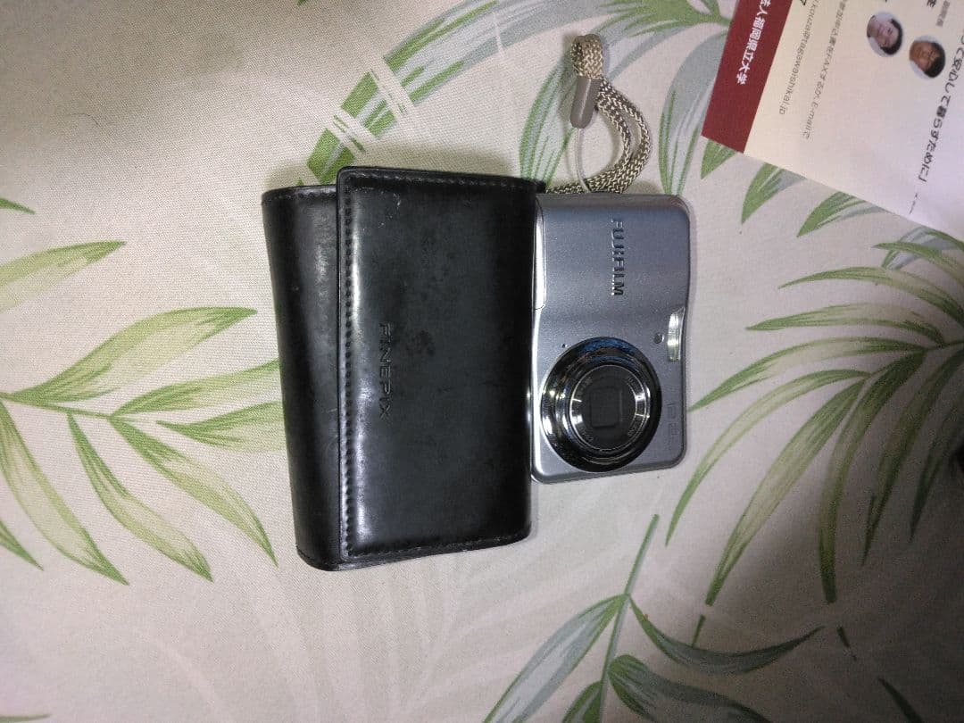 FUJIFILM 12.2メガピクセル コンパクトデジタルカメラ