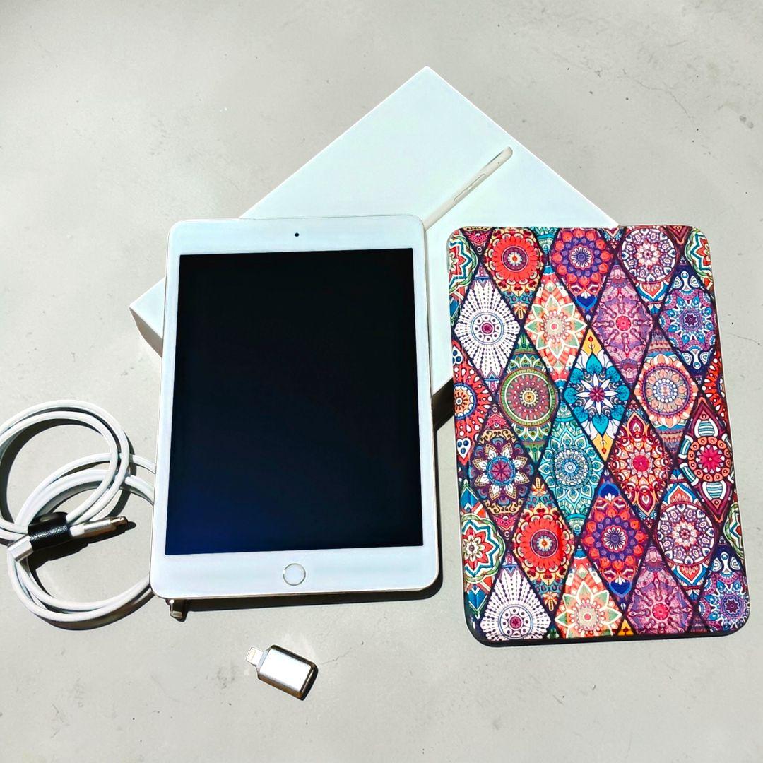 美品　Apple iPad mini4 128GB WiFi ピンク 本体