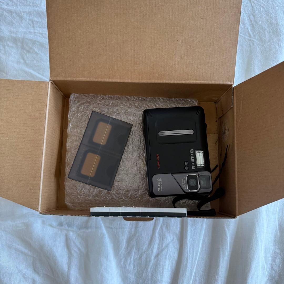 【美品】FUJIFILM CLIP-IT 80 デジタルカメラ
