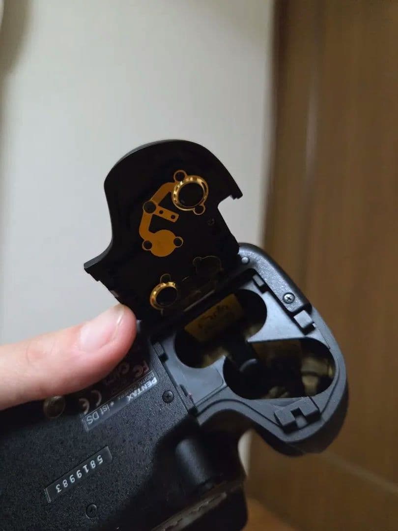 PENTAX istDs デジタル一眼レフカメラ 本体とレンズ付き