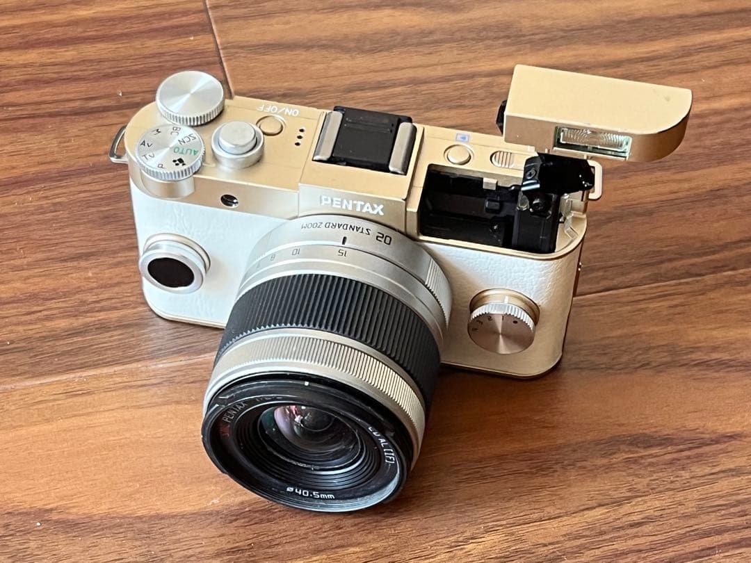 【動作未確認】 PENTAX Q-S1 ゴールド 5-15mmレンズ付き