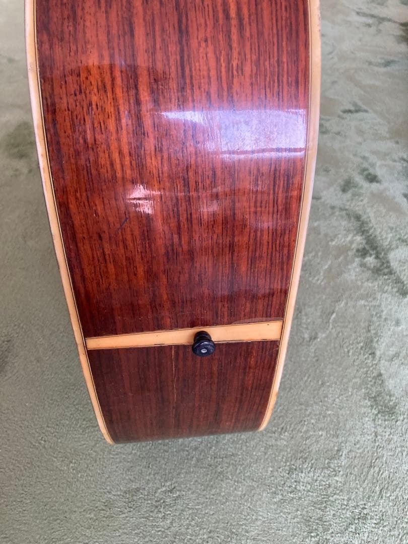 Morris W-30 アコースティックギター1970年代ビンテージ。素敵です♪