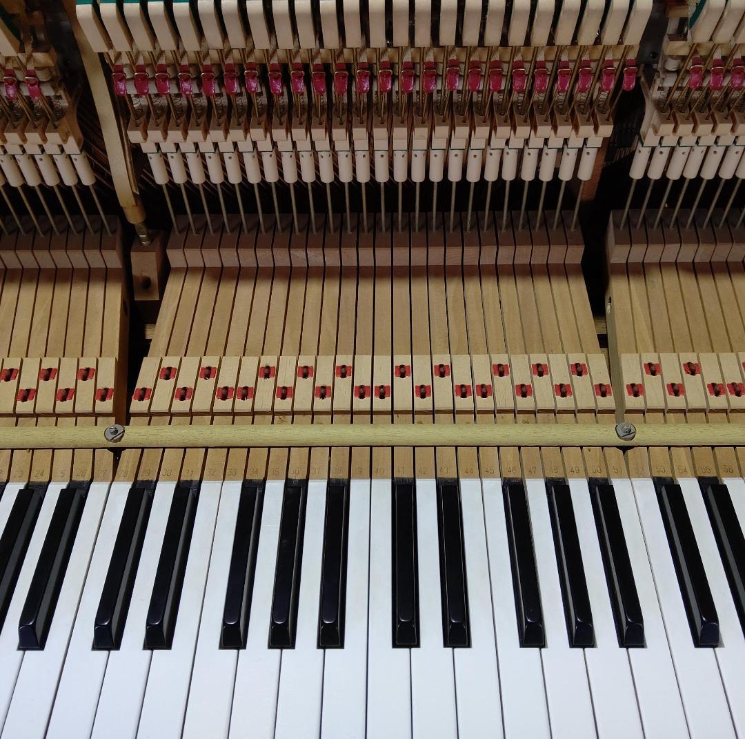 カワイ KL-70W【倉庫在庫～特に良い音のピアノを厳選 / 未整備・現状渡し】