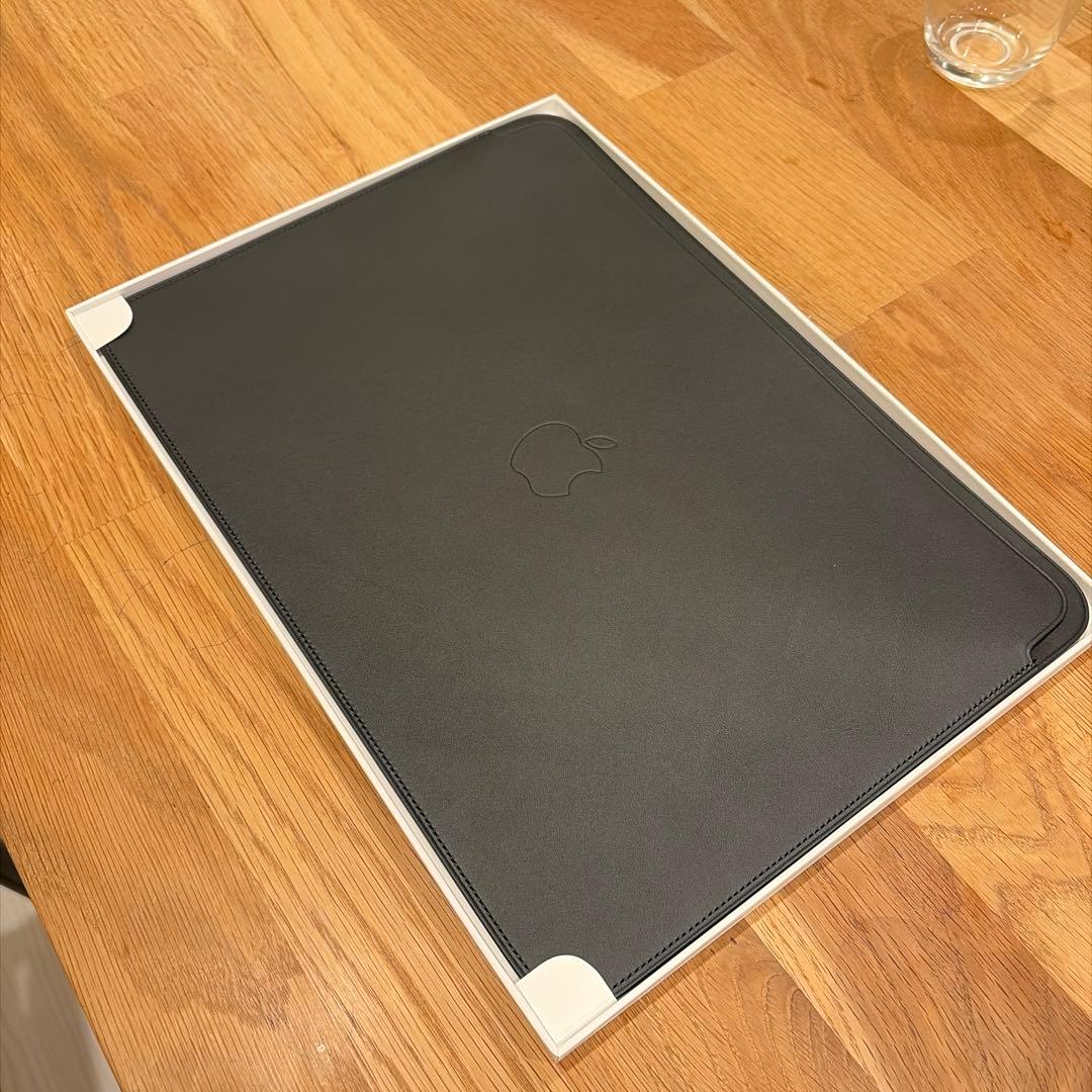 や*と様 純正 MacBook Air / Pro (13インチ) レザー スリ