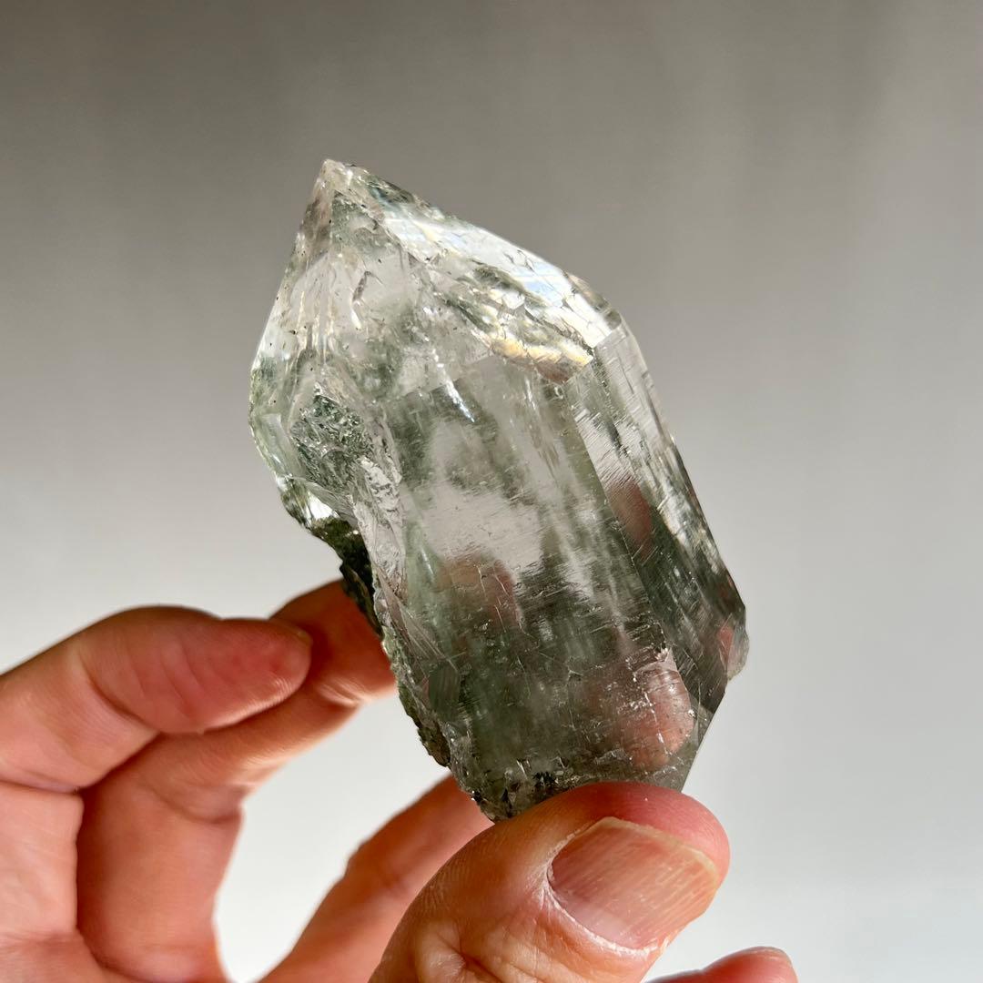 最高級　マニハール産　クローライトクリスタル　　ポイント　ヒマラヤ水晶　15