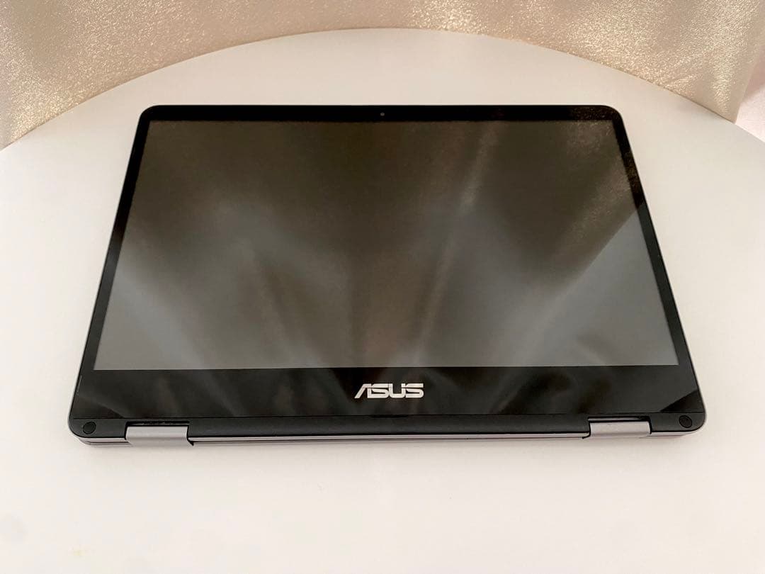 ASUS VivoBook Flip 14 2-in-1 ノートPC