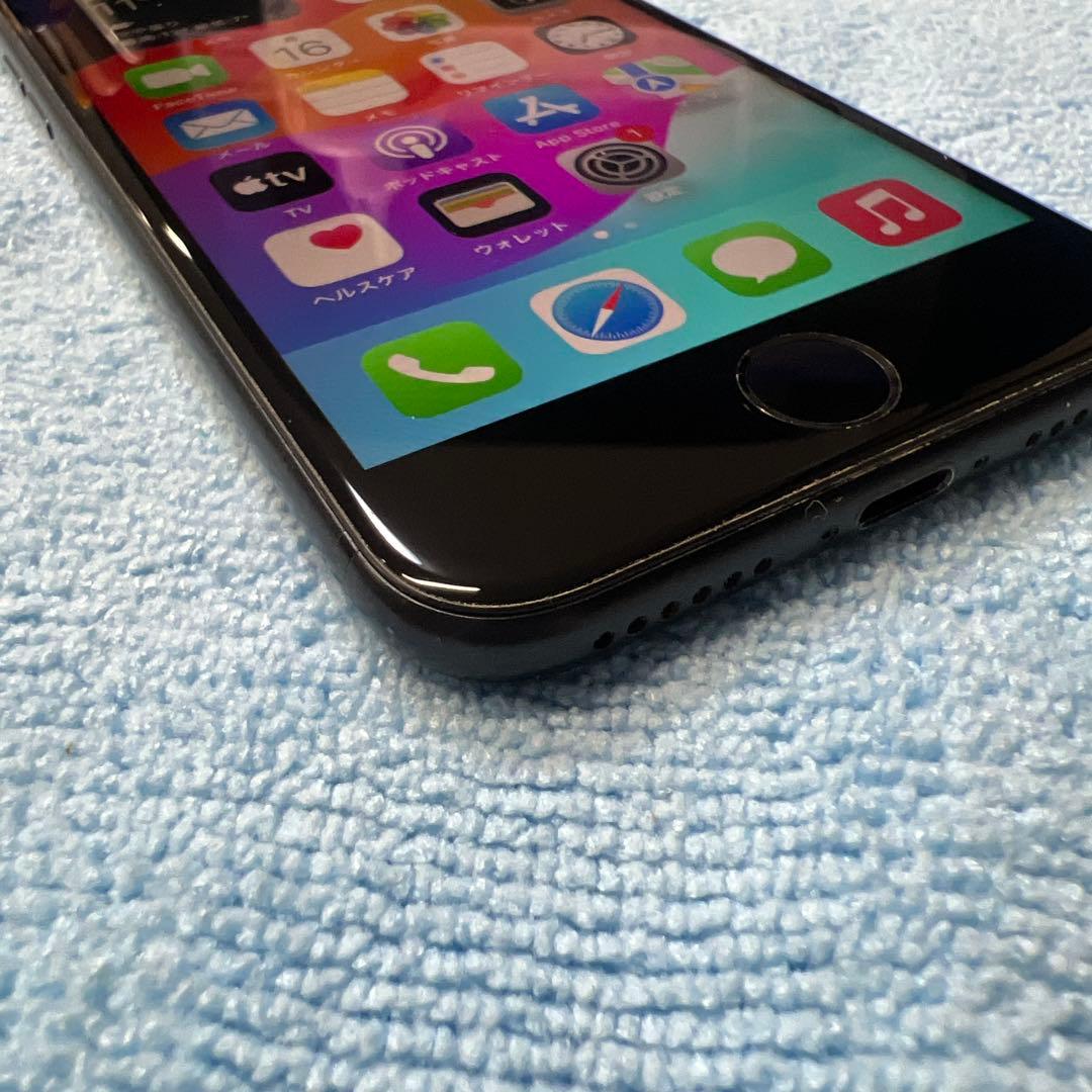 Apple iPhone SE2 第二世代　64GB ブラック