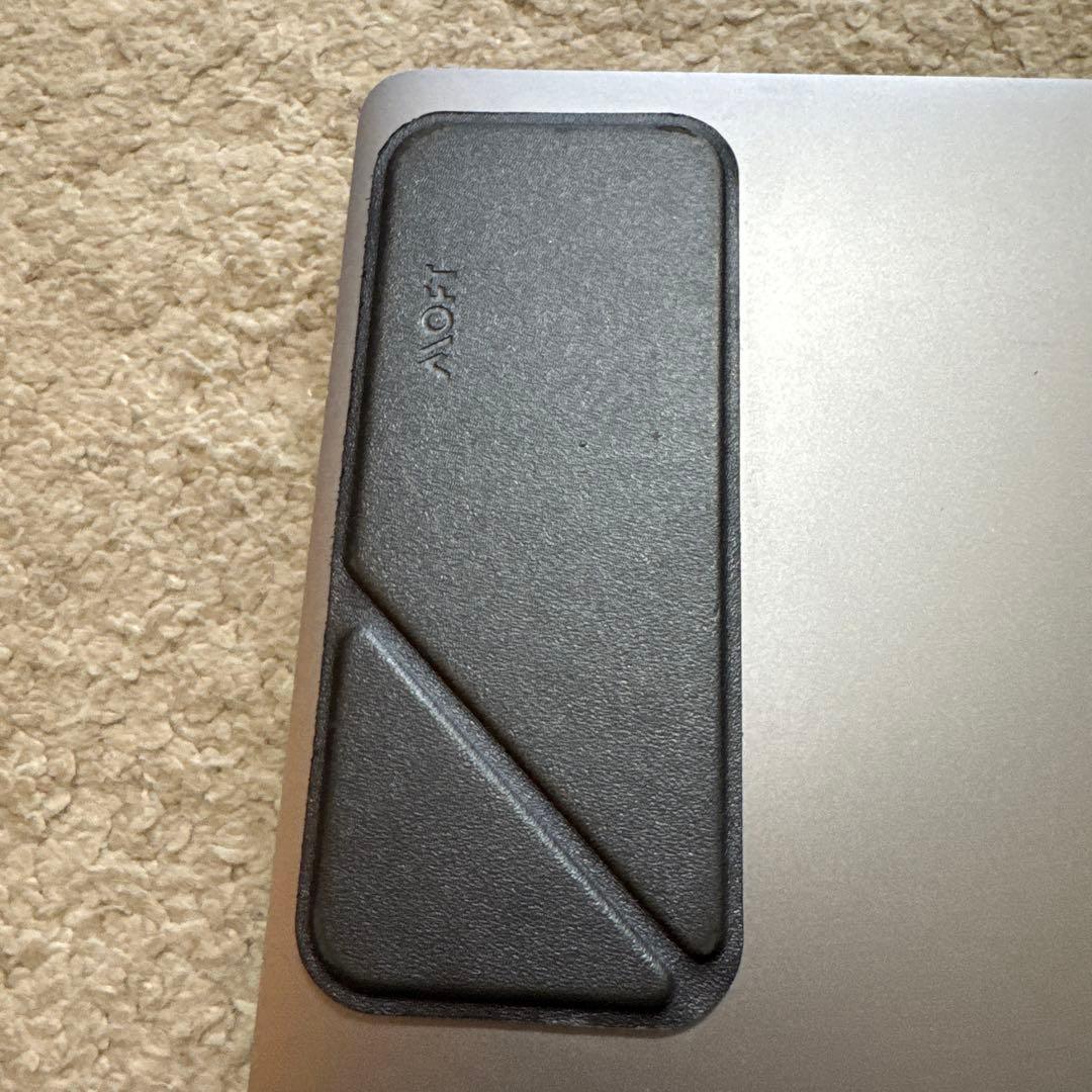 MacBook Pro 16インチCore i9 / 64GB 1TB