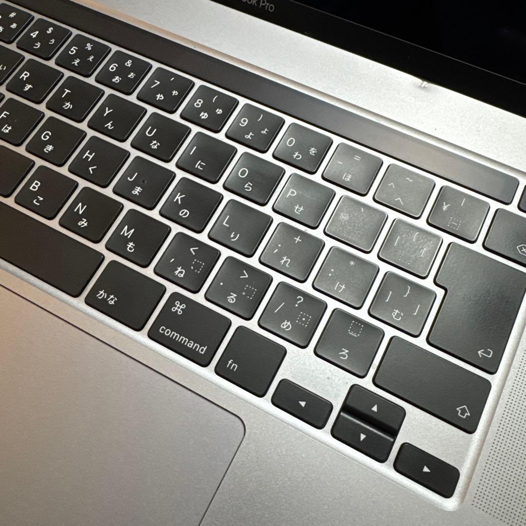 MacBook Pro 16インチCore i9 / 64GB 1TB