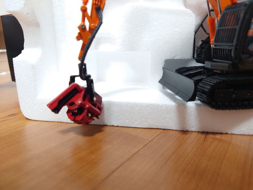 日立建機　ZX135USハーベスタ仕様　1/50
