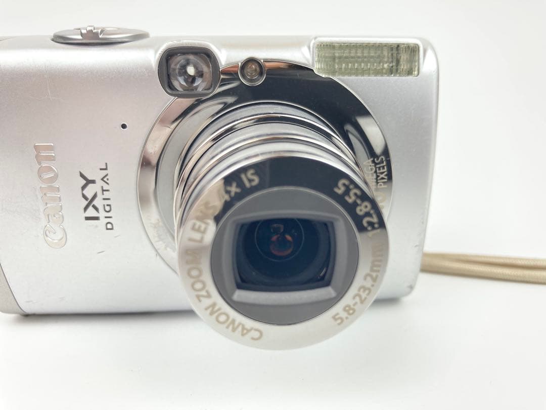 【極美品】コンデジCanon IXY DIGITAL 810 IS シルバー