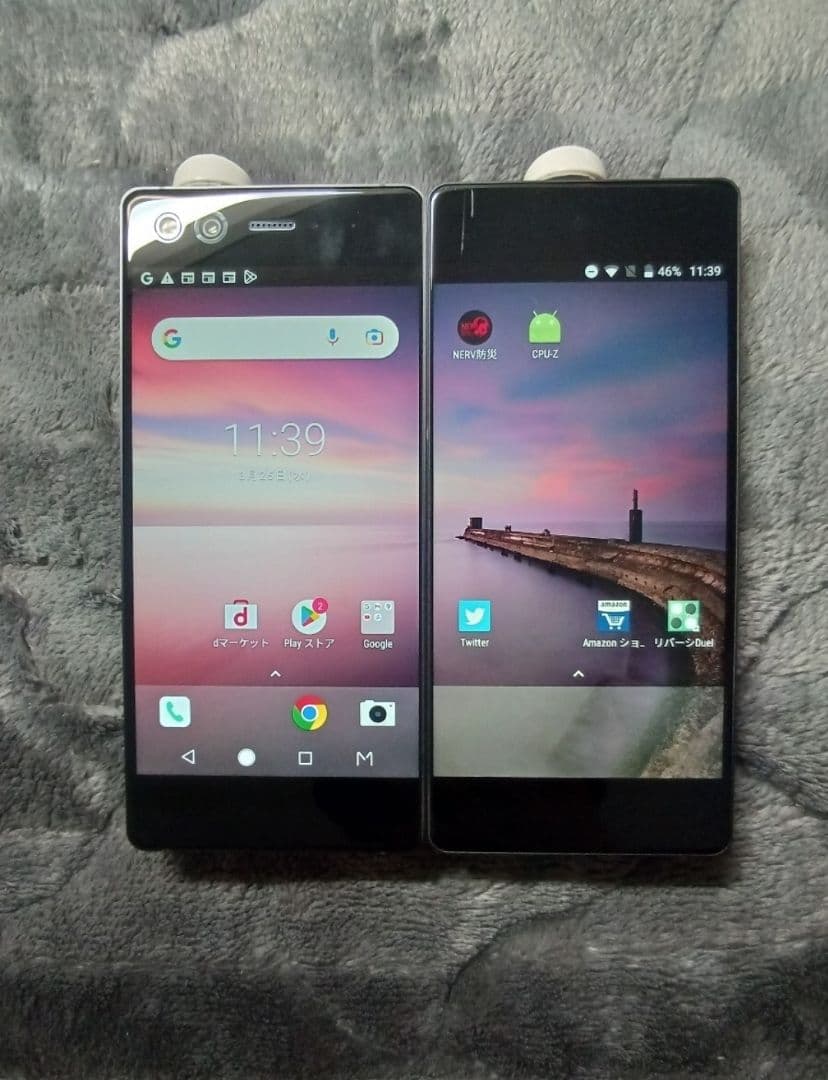 【希少・2画面スマホ】ZTE M Z-01K docomo 完動品