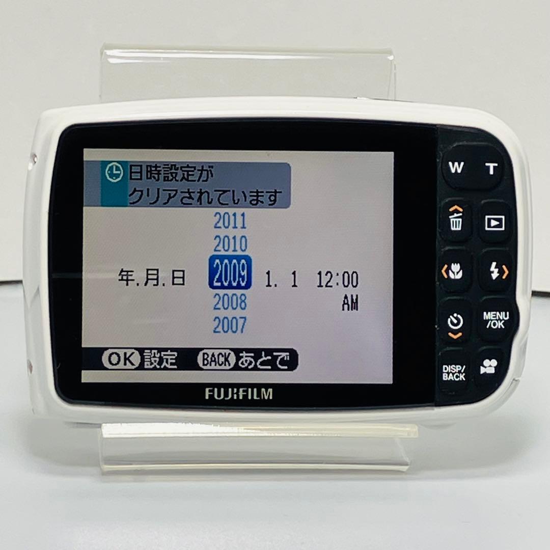 富士フィルム　FUJIFILM FinePix Z30