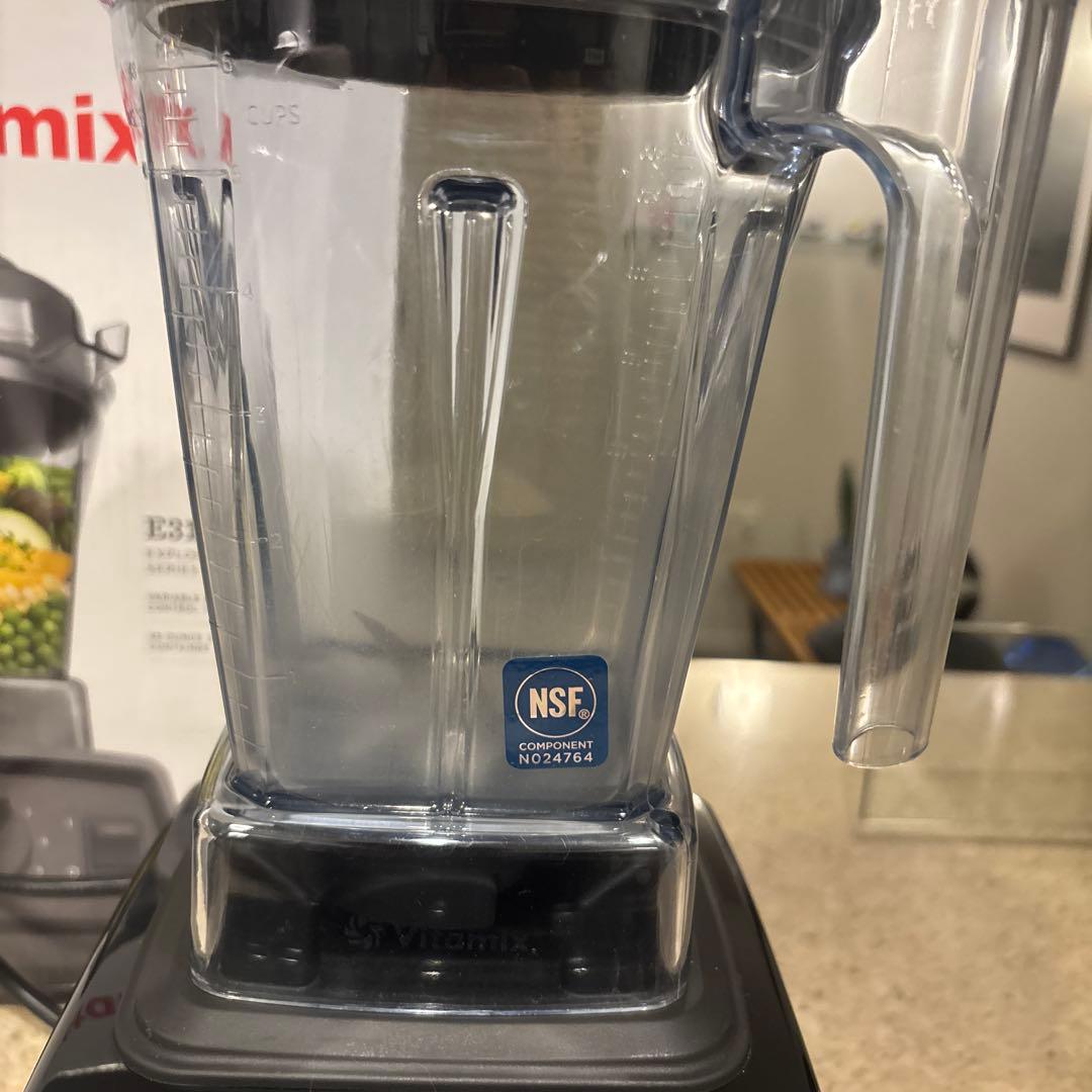 Vitamix E310 ブラック ミキサー 約1.4L タンパーなし