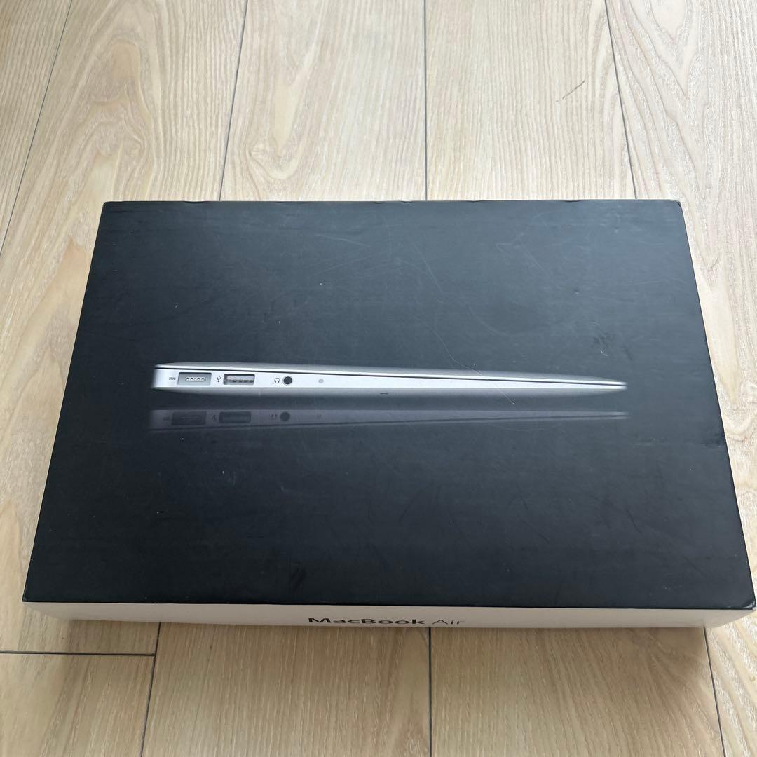 即日発送　MacBook Air日本語キーボード 充電器、説明書、元箱付き