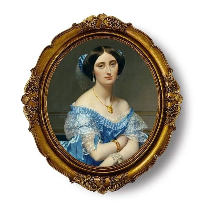 古典的な装飾画の応接間の復金色の樹脂の楕円の彫刻額は軽い