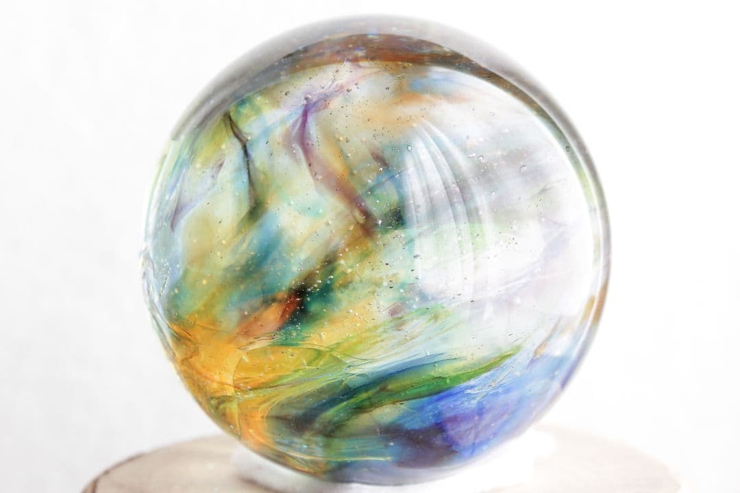 シエラネバダ産アンダラクリスタル　スフィア　大きめ　マルチカラー