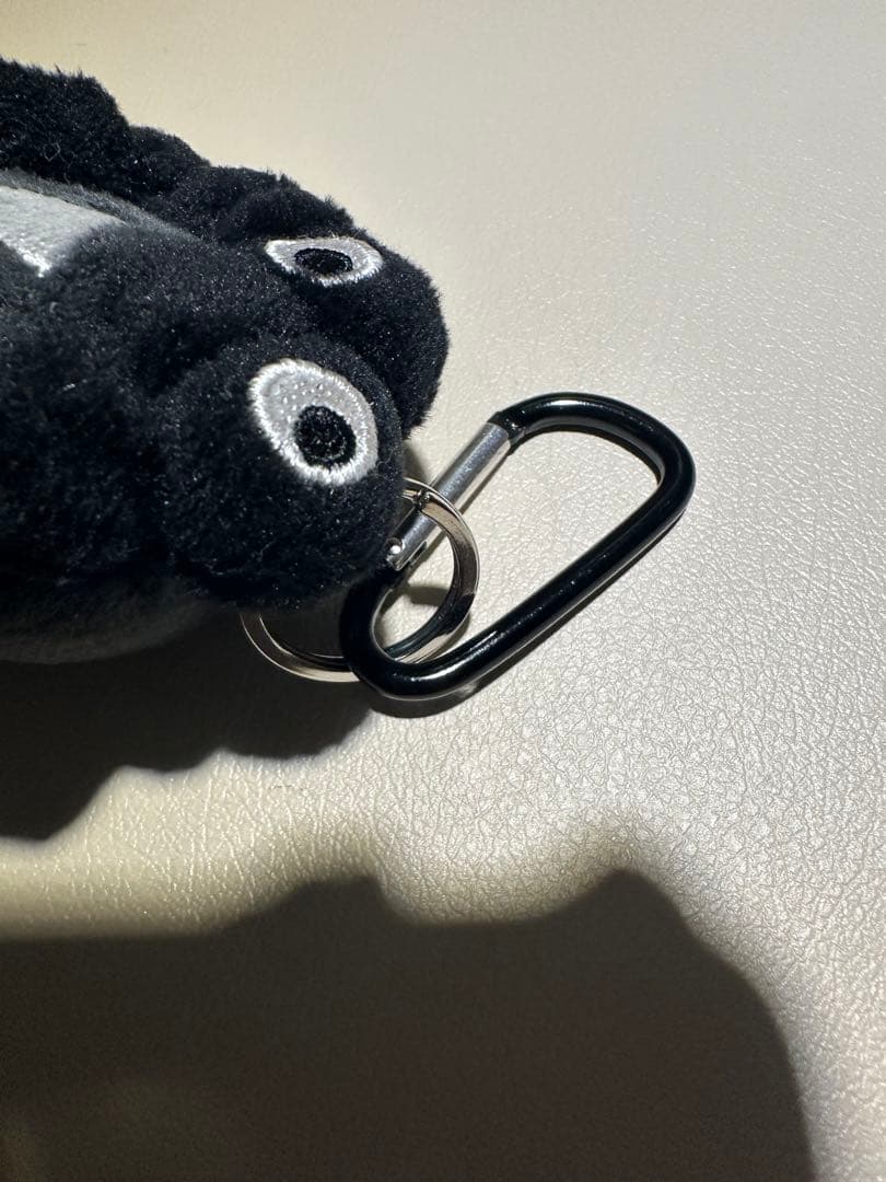 黒ミャクミャク 座り キーホルダー