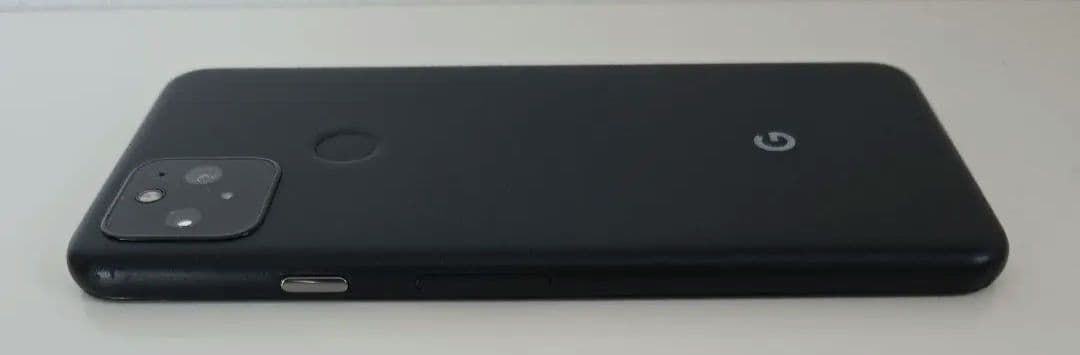 Pixel5 Google 128GB ブラック 画面ひび 傷あり