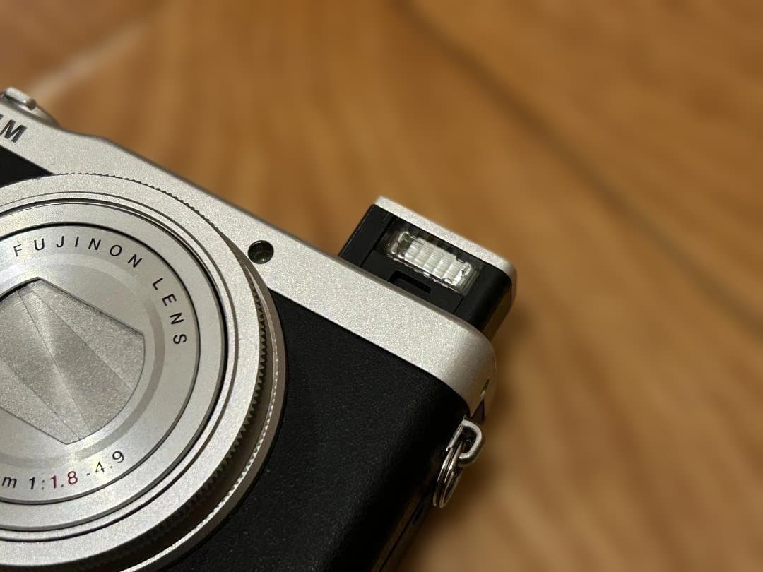 Fujifilm XQ2 コンパクトデジタルカメラ 富士フイルム ジャンク