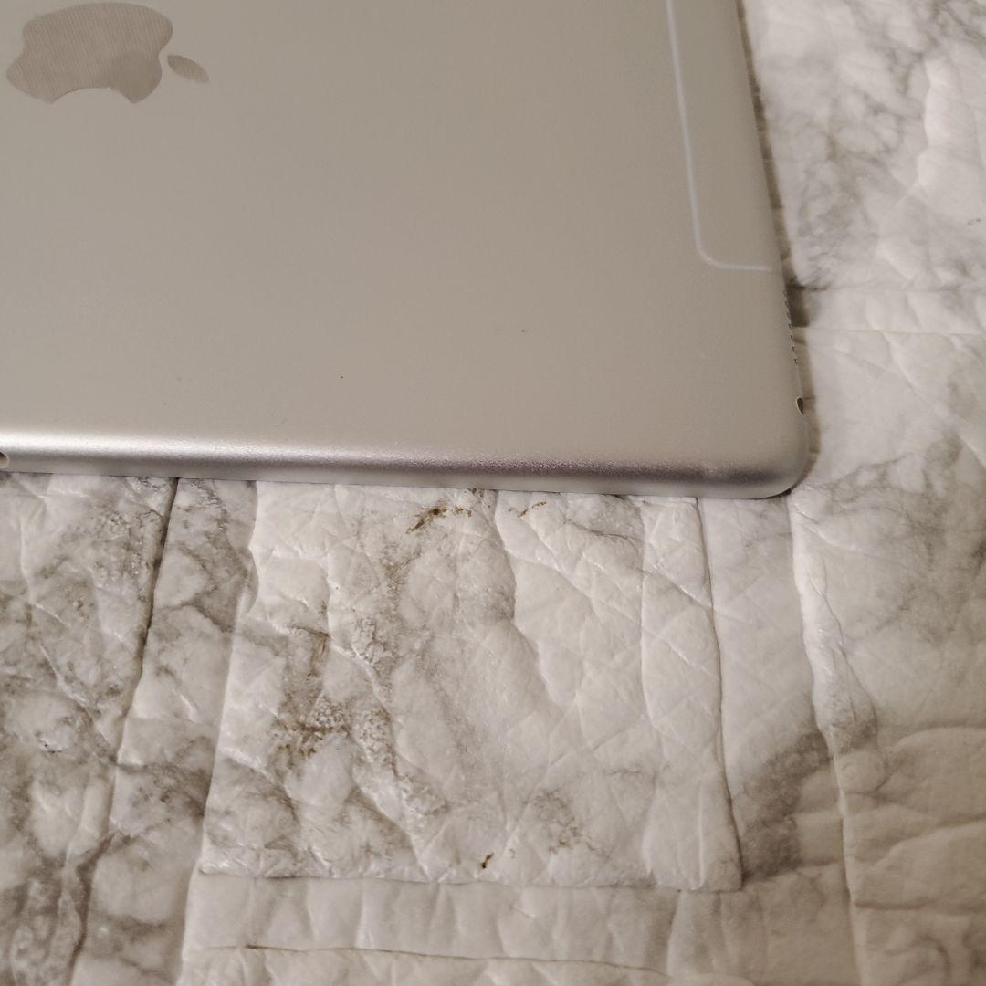 101 iPad Pro 9.7インチ 32GB SIMフリー シルバー