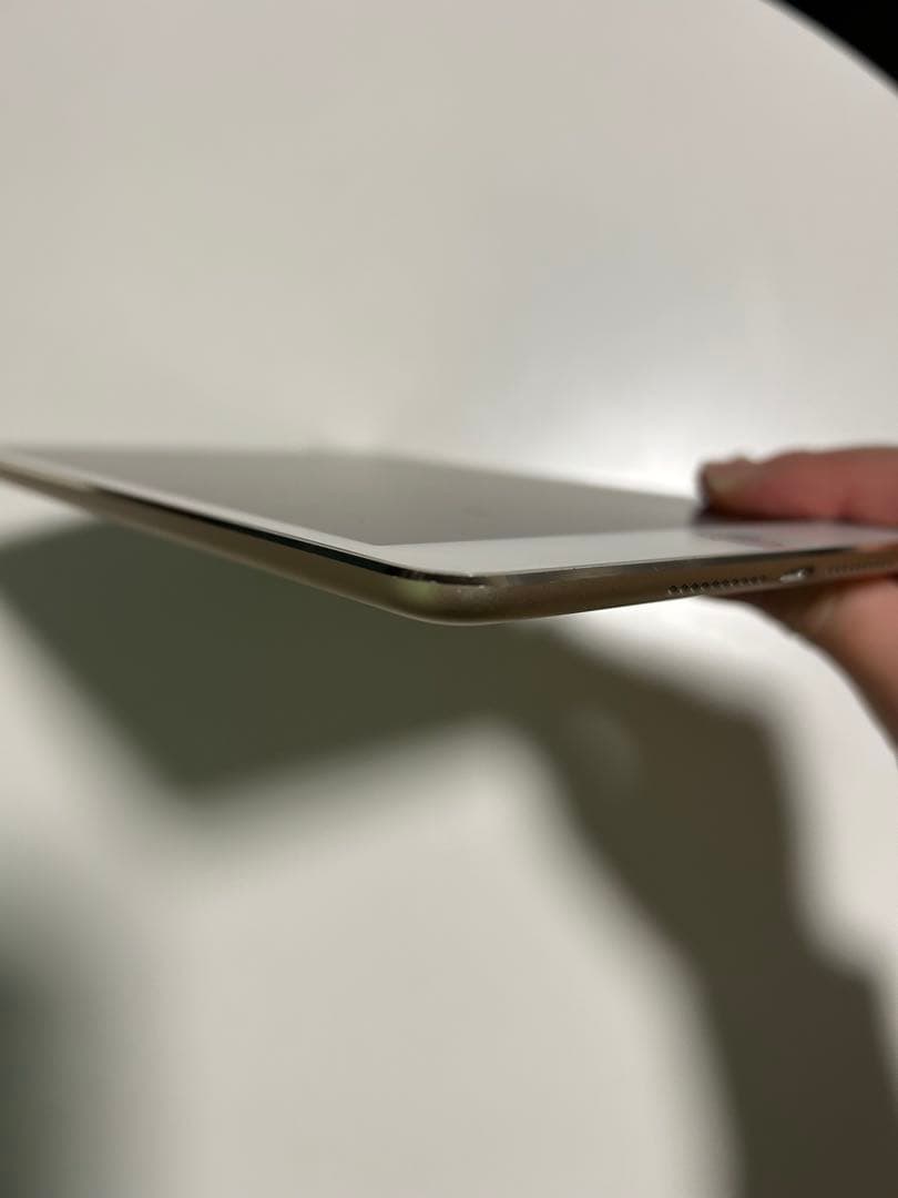 iPad mini 4 Wi-Fi + Cellular 16GB ゴールド