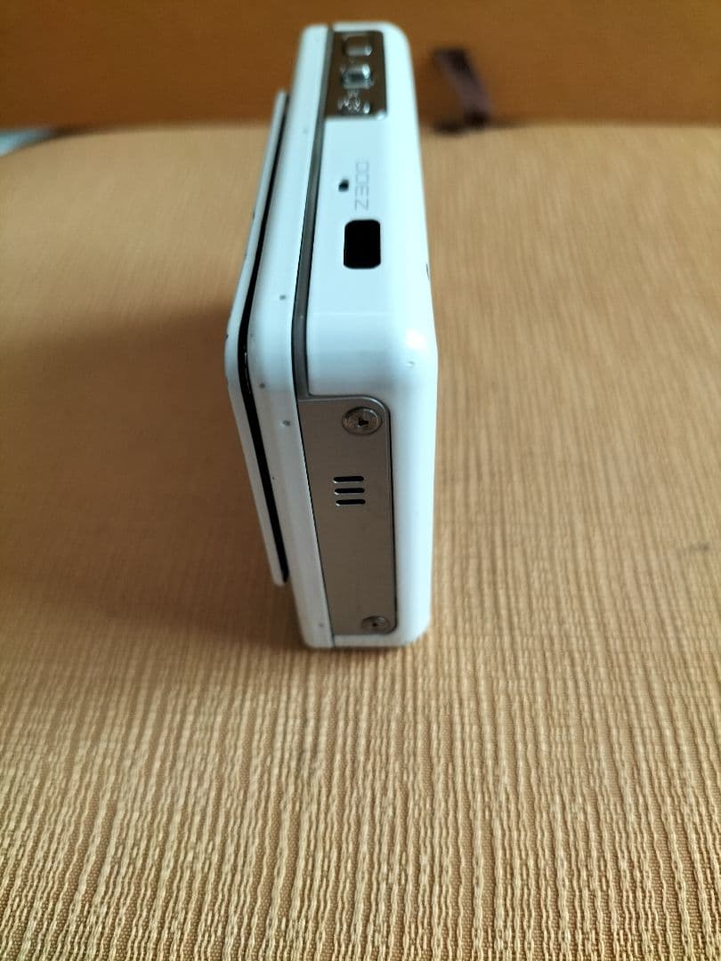 FinePix Z300 動作確認済 バッテリー付き、タッチパネル液晶