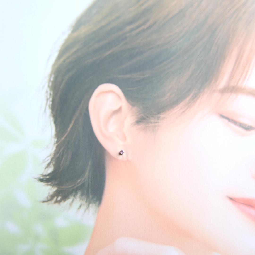 ピンクスピネルとペリドット　８月の誕生石　サージカルステンレス　ピアスセット