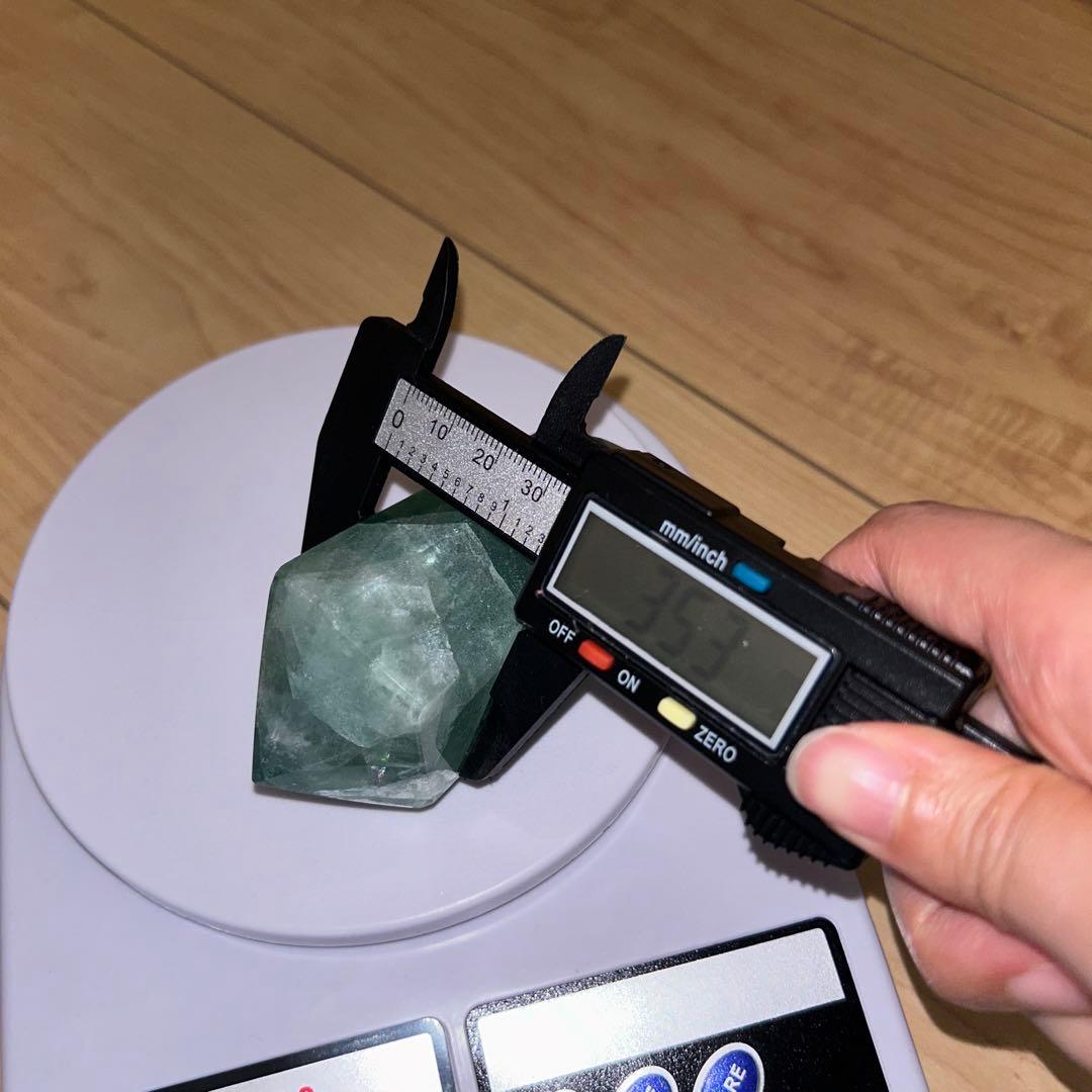 虹がすごい フローライト グリーン 天然石