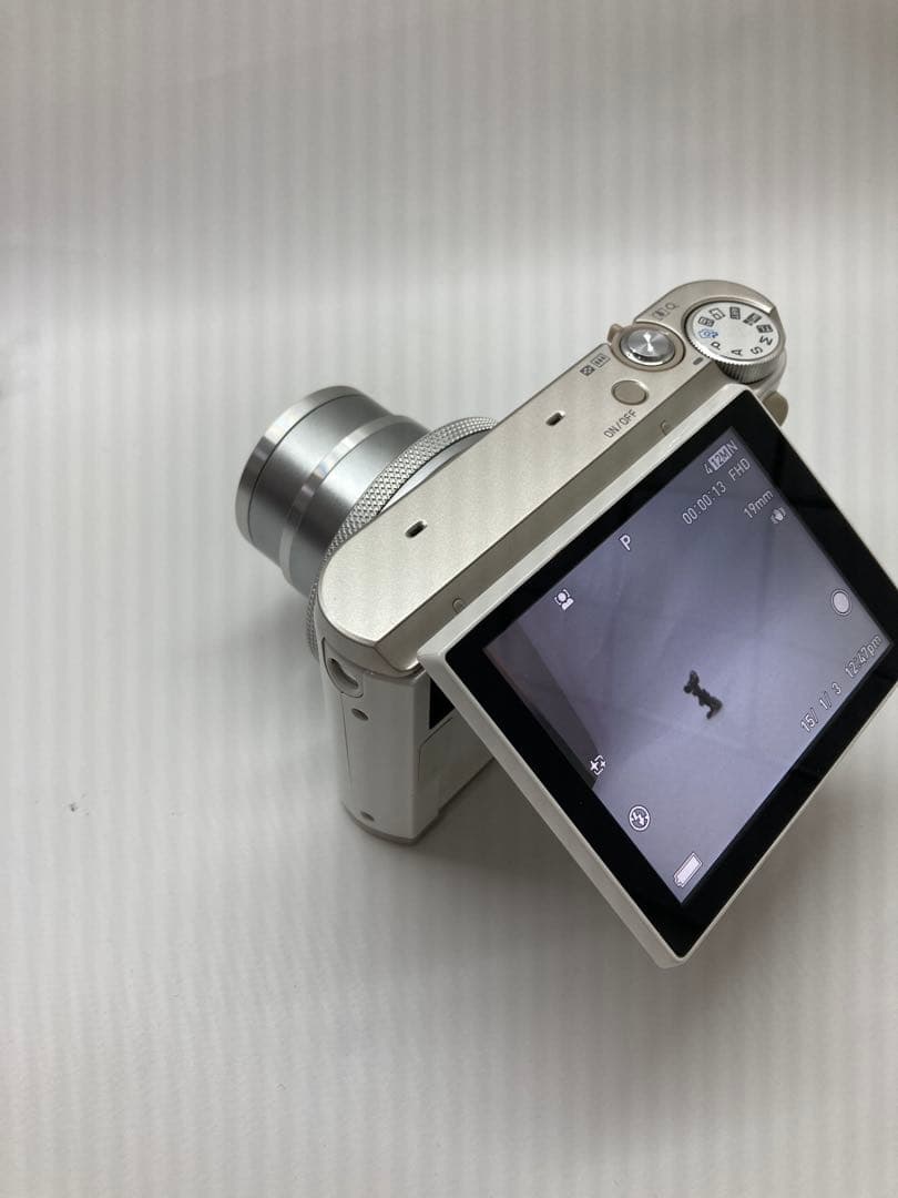 CASIOデジカメEX-ZR4000・