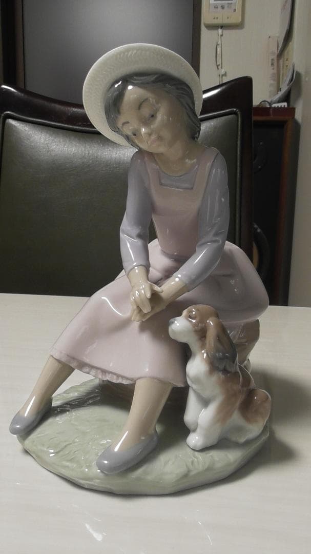 LLADRO　リヤドロ【私のそばに】　リアドロ　インテリアＬ560