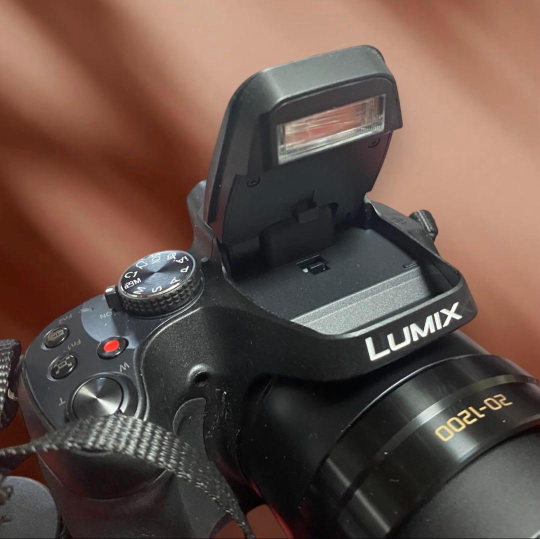 美品【Panasonic】LUMIX DC-FZ85D 4K デジタルカメラ