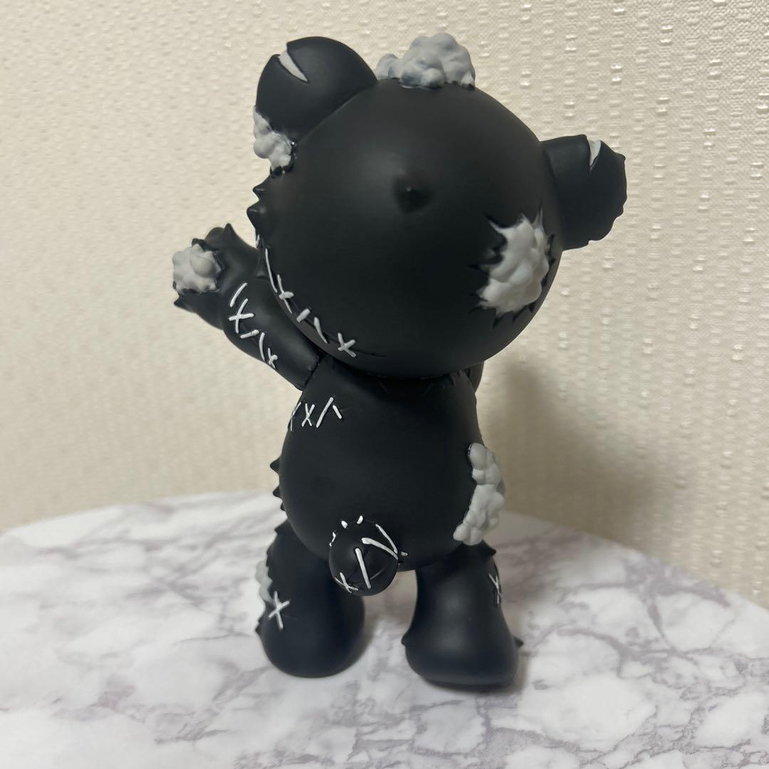ゾンベアー　ソフビ　モノクロ